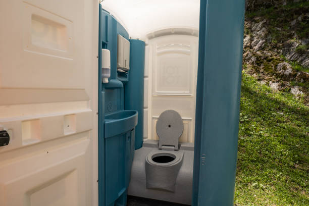 Best Portable restroom trailer rental  in Rochester, PA
